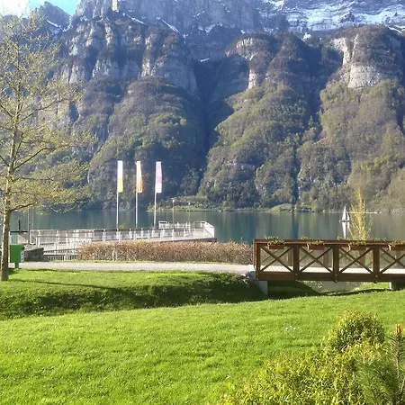 ホテル Marina Walensee