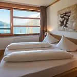 Marina Walensee Szálloda 3*